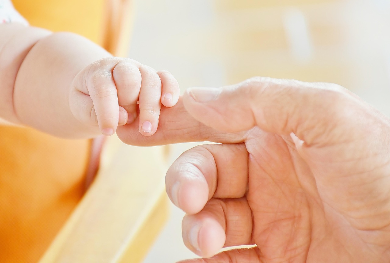 entdecken sie die besten tipps und tricks für die planung von reisen mit babys. von praktischen packlisten bis hin zu kinderfreundlichen reisezielen, alles, was sie für eine stressfreie familienreise benötigen.