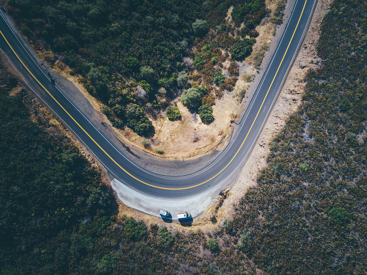 erleben sie den ultimativen roadtrip! entdecken sie atemberaubende landschaften, aufregende städte und unvergessliche abenteuer auf den straßen deutschlands. perfekt für abenteuerlustige und reisende auf der suche nach neuen erfahrungen!