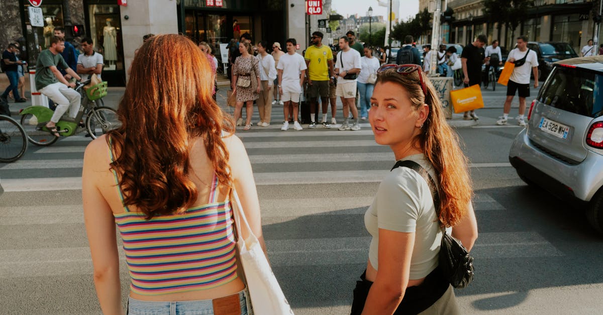 erleben sie unvergessliche reisen für alle generationen! entdecken sie die besten tipps und ziele für multigenerationale reisen, die familientraditionen stärken und gemeinsame erinnerungen schaffen.