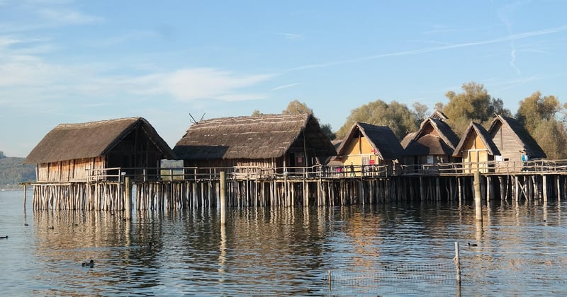 Unteruhldingen entdecken: Steinzeitmuseum, Pfahlbauten & Bodensee-Tipps