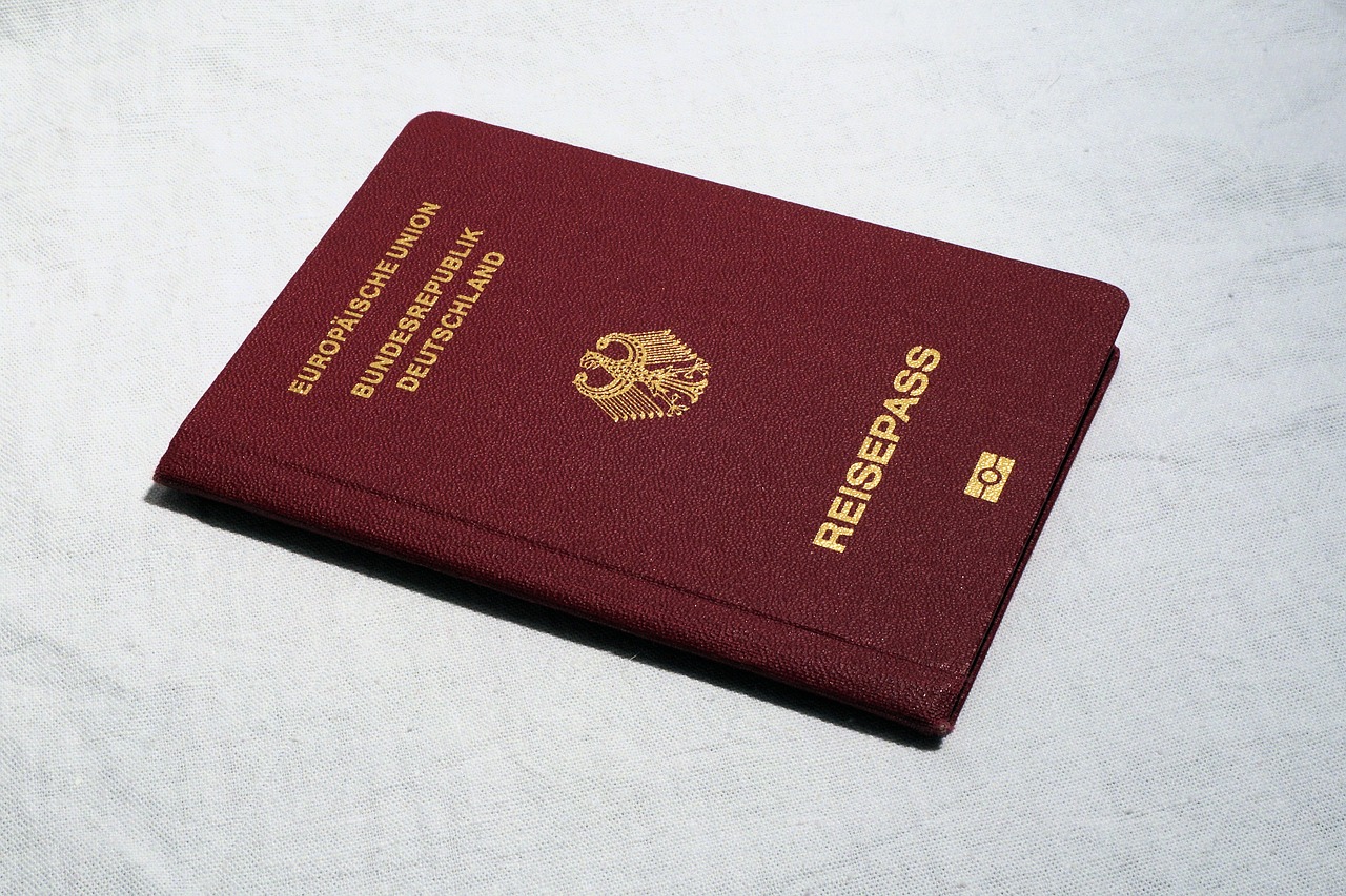 Welche Reisedokumente benötige ich für 2025?