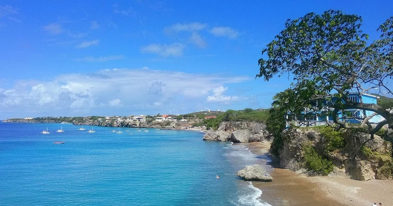 Klimatabelle Curaçao: Monat für Monat betrachtet