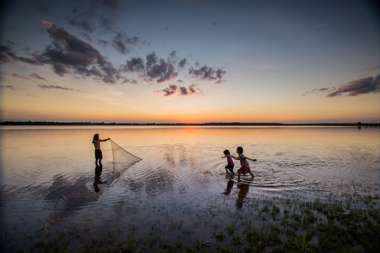 entdecken sie den ultimativen wasserspaß! erleben sie aufregende aktivitäten und abenteuer am wasser, sei es beim schwimmen, wassersport oder einfach beim entspannen am strand. machen sie ihren sommer unvergesslich!