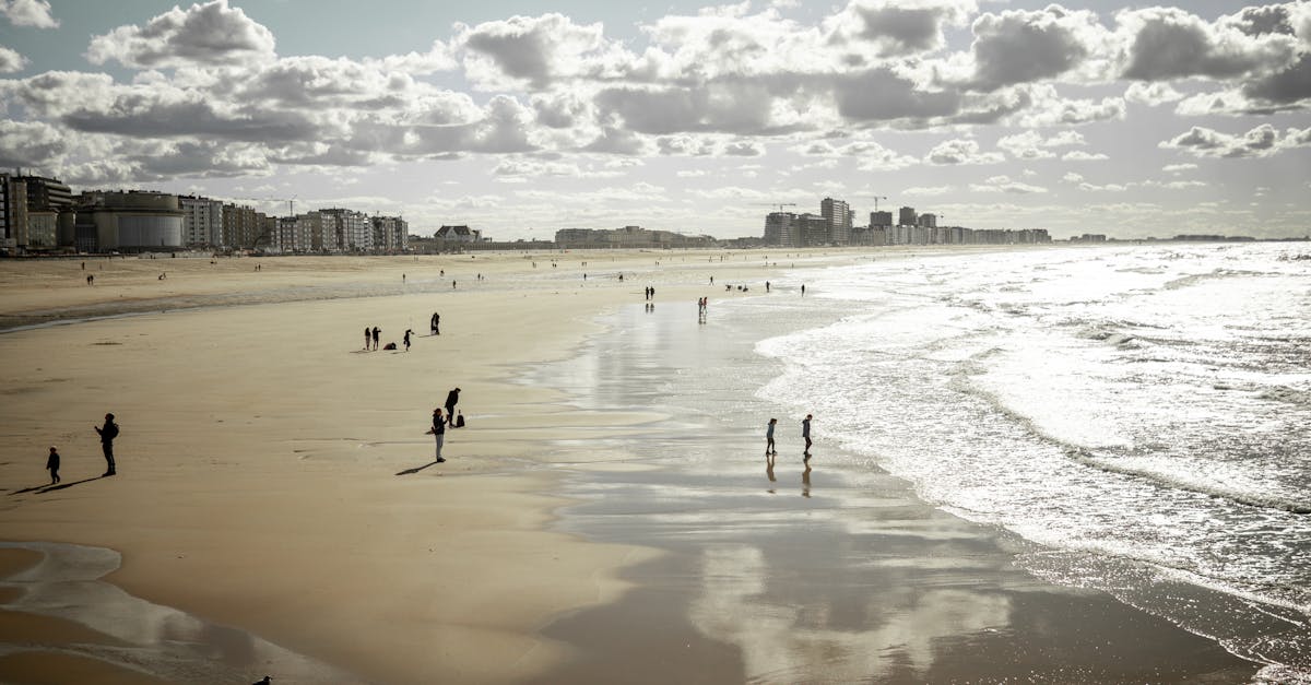 genießen sie ihren perfekten strandurlaub mit atemberaubenden sonnenuntergängen, kristallklarem wasser und entspannenden stränden. entdecken sie die besten reiseziele für entspannende tage am meer, aufregende wassersportarten und unvergessliche erlebnisse.