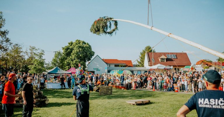 entdecken sie familienfreundliche unterkünfte, die speziell für einen unvergesslichen urlaub mit kindern gestaltet sind. von geräumigen zimmern bis zu kinderfreundlichen aktivitäten – finden sie den perfekten ort für ihre nächste reise!