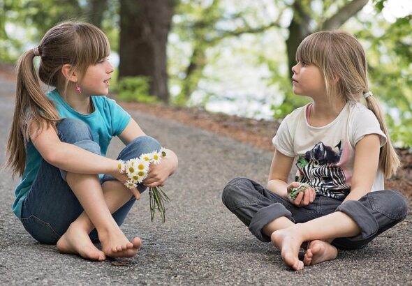 kinderunterhaltung: spa&szlig;ige und kreative aktivit&auml;ten f&uuml;r kinder jeden alters, die lernen und spielen perfekt verbinden.